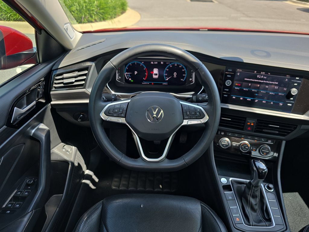 Used 2022 Volkswagen Jetta SEL FWD image 14