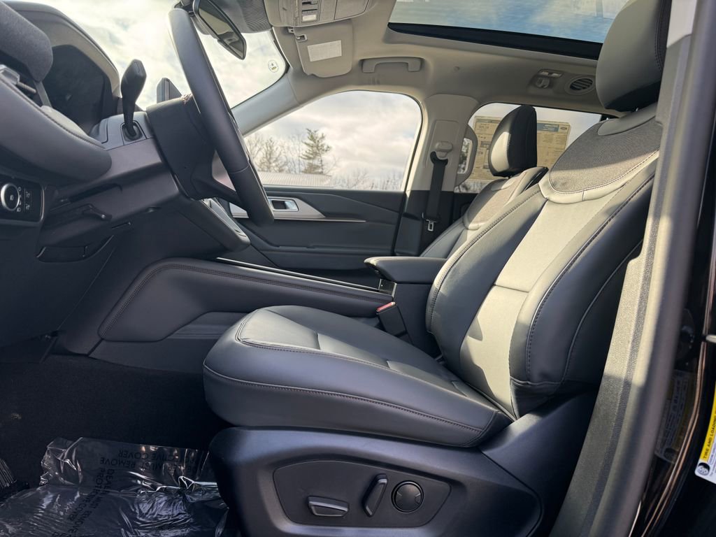 New 2026 Ford Explorer Active w/ Active Comfort Package AWD/4WD image 20