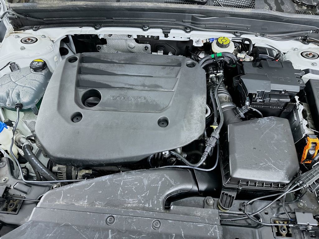 Used 2023 Volvo XC40 B5 Ultimate w/ Protection Package Premier image 38