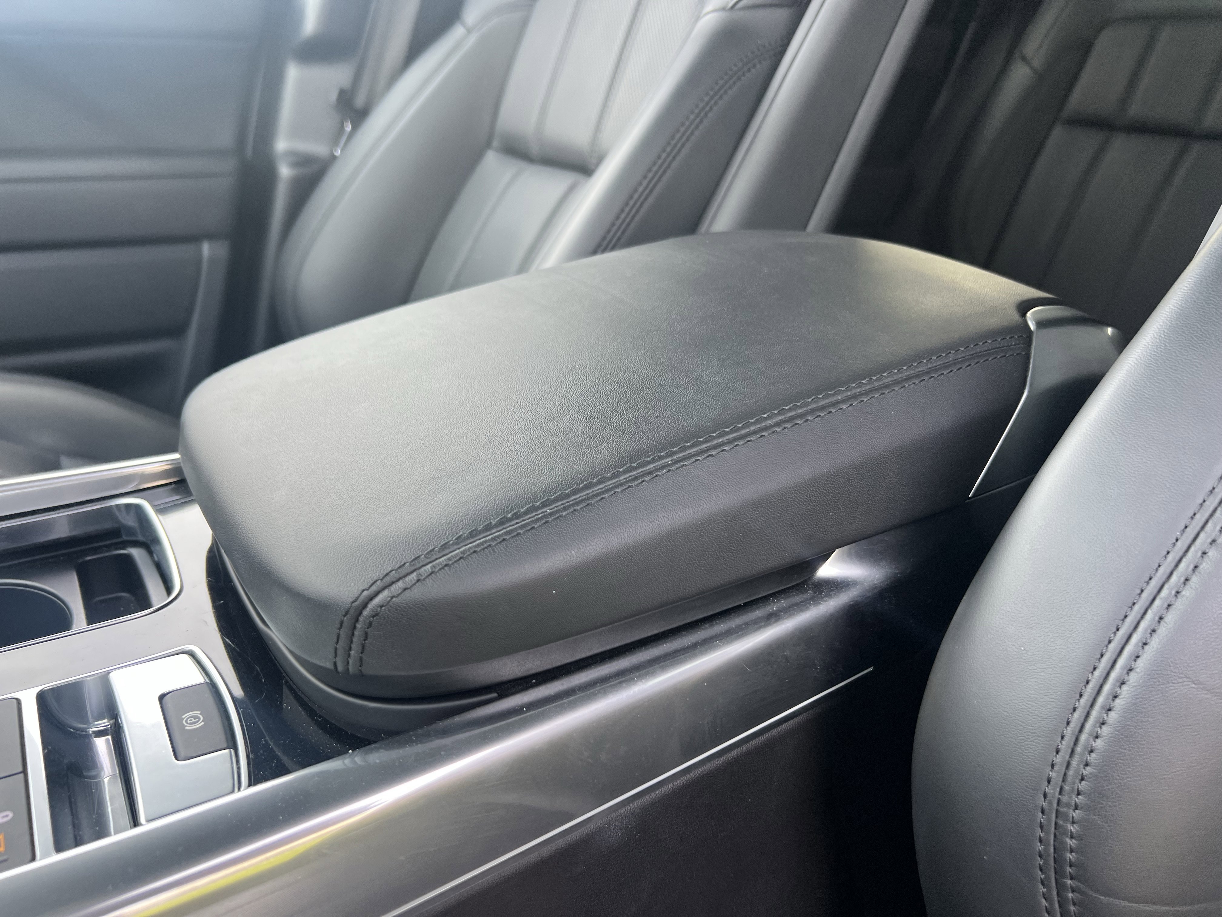 Certified 2022 Land Rover Range Rover Sport HSE Silver Edition image 27