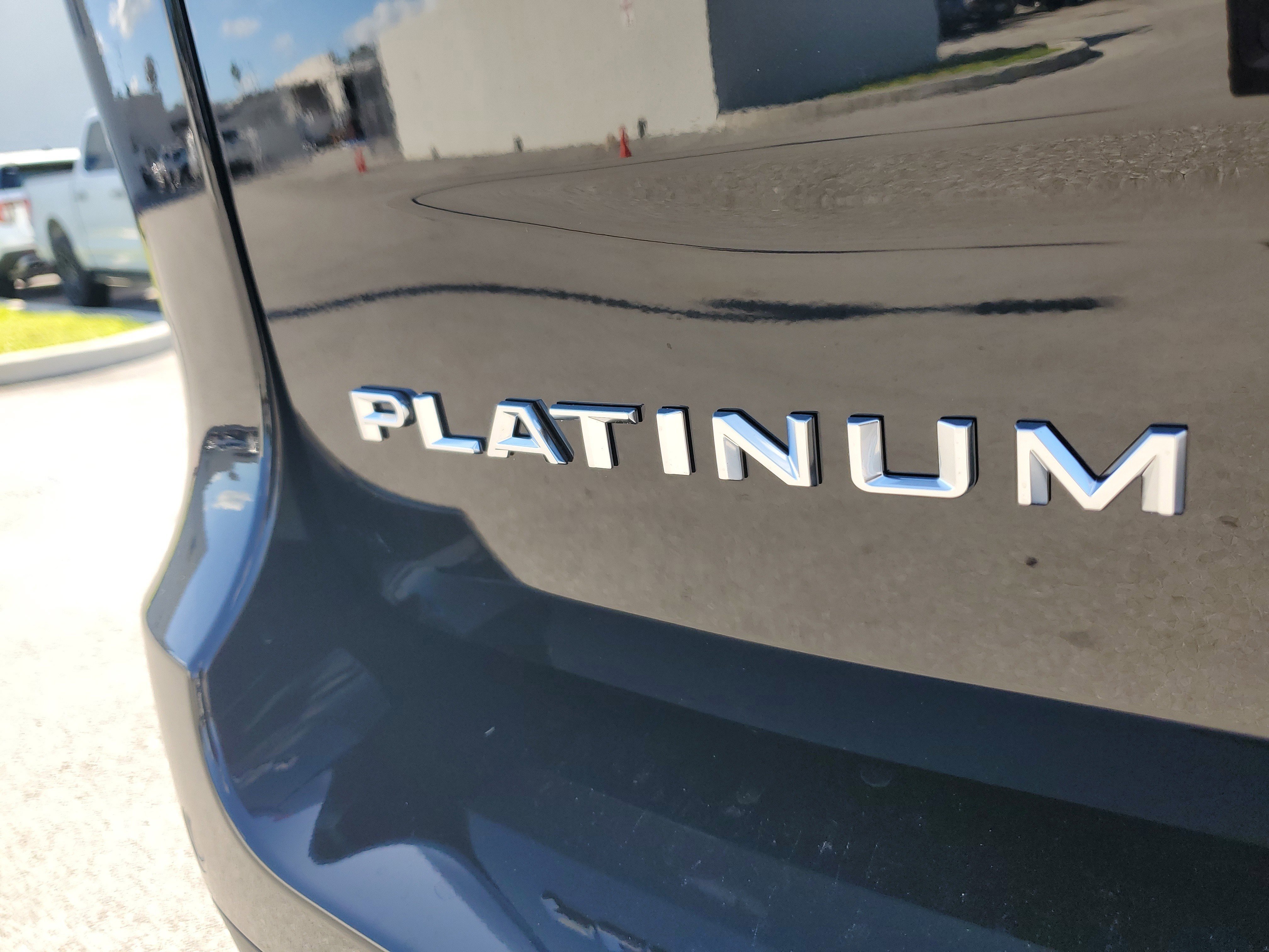 New 2025 Ford Expedition Max Platinum w/ Driver's Package image 7