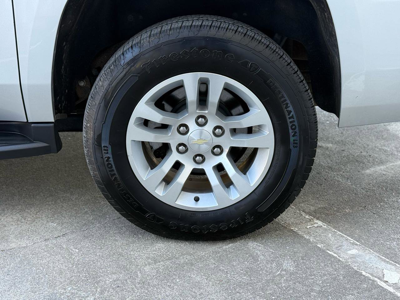 Used 2019 Chevrolet Suburban LT image 10