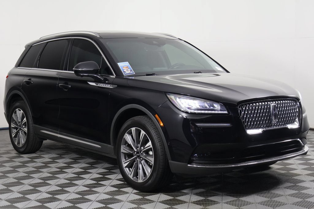 Used 2022 Lincoln Corsair Reserve w/ Equipment Group 201A AWD/4WD image 3