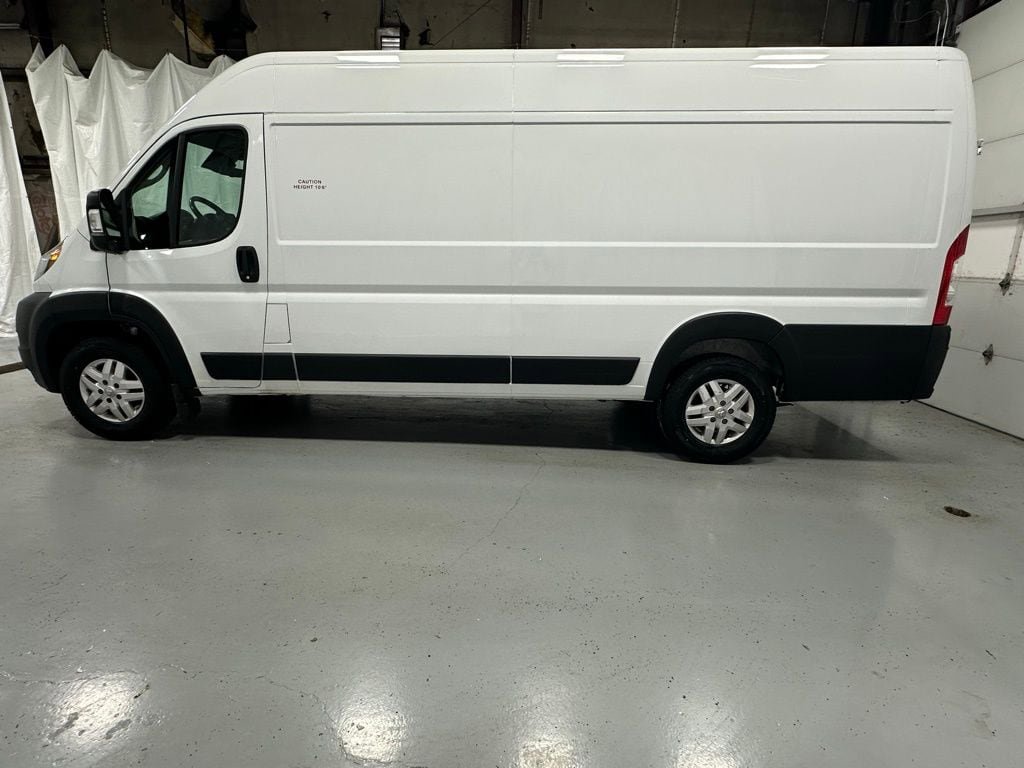 Used 2022 RAM ProMaster 3500 w/ Premium Convenience Group (B) FWD image 4