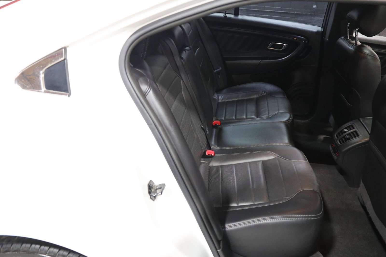 Used 2013 Ford Taurus SHO image 47