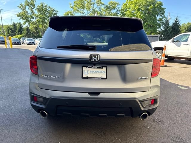 Used 2023 Honda Passport EX-L image 6