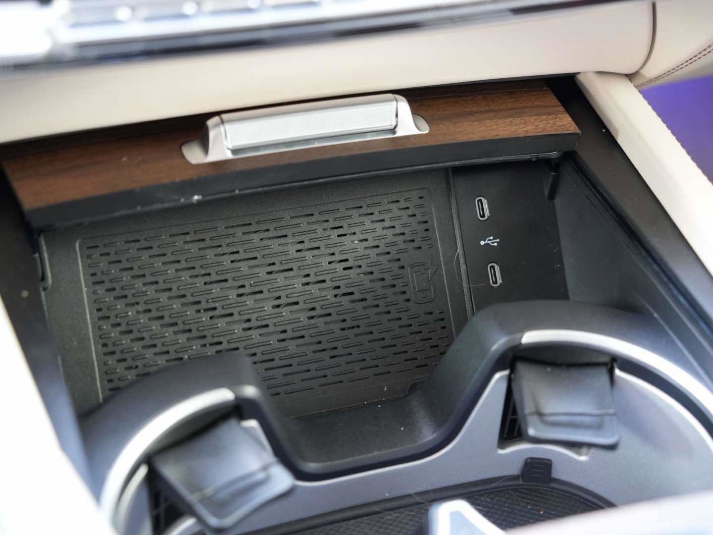 Used 2026 Mercedes-Benz Maybach GLS 600 Maybach GLS 600 4MATIC SUV AWD image 42