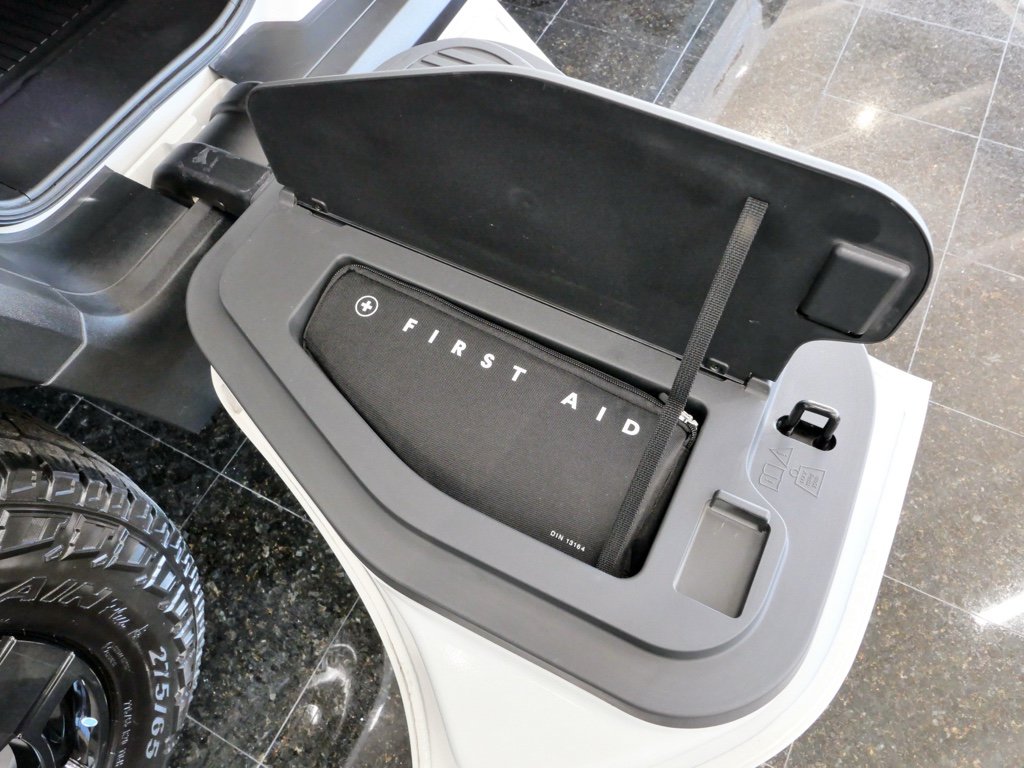 Used 2022 Rivian R1T Adventure image 27