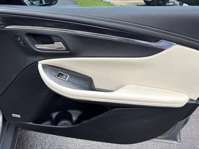 Used 2019 Chevrolet Impala Premier FWD image 25