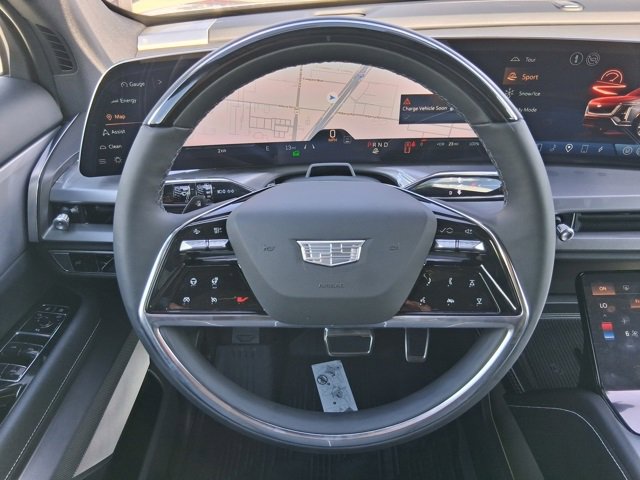 New 2026 Cadillac Vistiq Sport w/ LPO, Floor Liner Package image 9