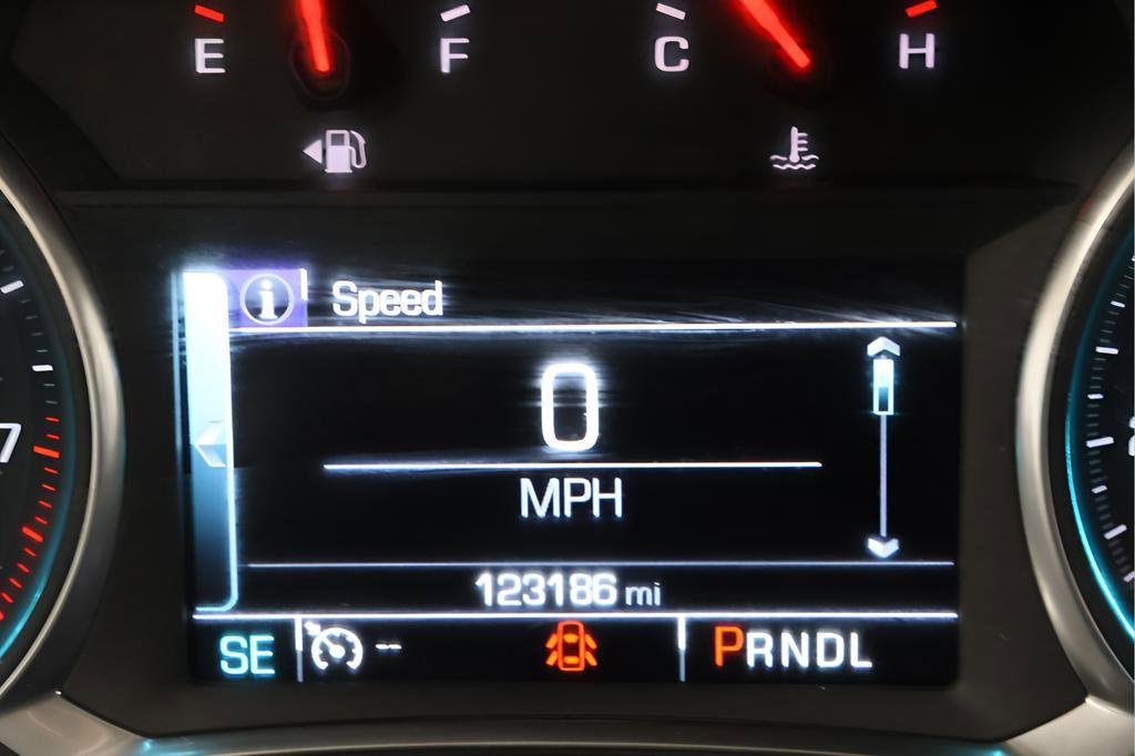 Used 2019 Chevrolet Traverse LT FWD image 14