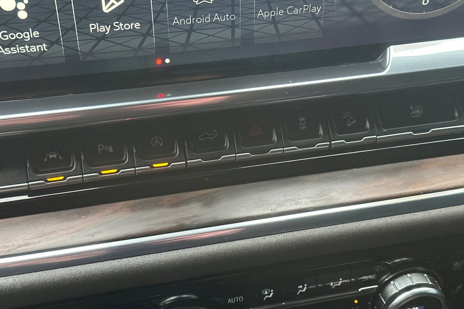 Used 2024 GMC Sierra 1500 SLT w/ SLT Premium Plus Package AWD/4WD image 26