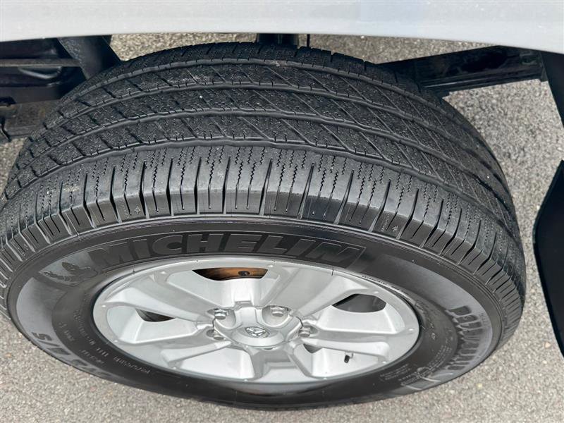 Used 2019 Toyota Tundra SR5 w/ Convenience Package image 34