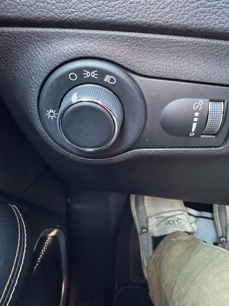 Used 2018 Jeep Compass Sport w/ Tech Group image 25