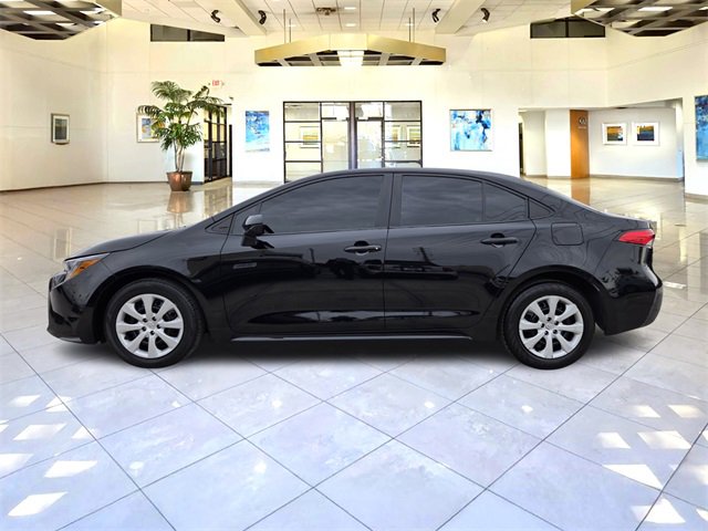 Used 2024 Toyota Corolla LE image 4