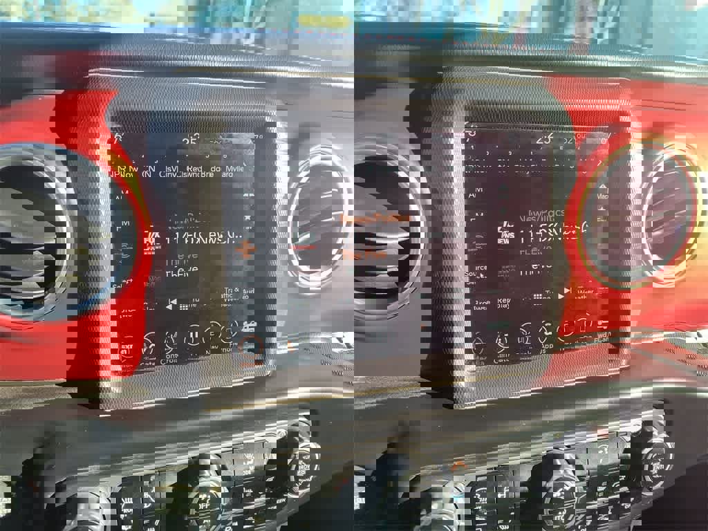 Used 2020 Jeep Gladiator Rubicon image 16