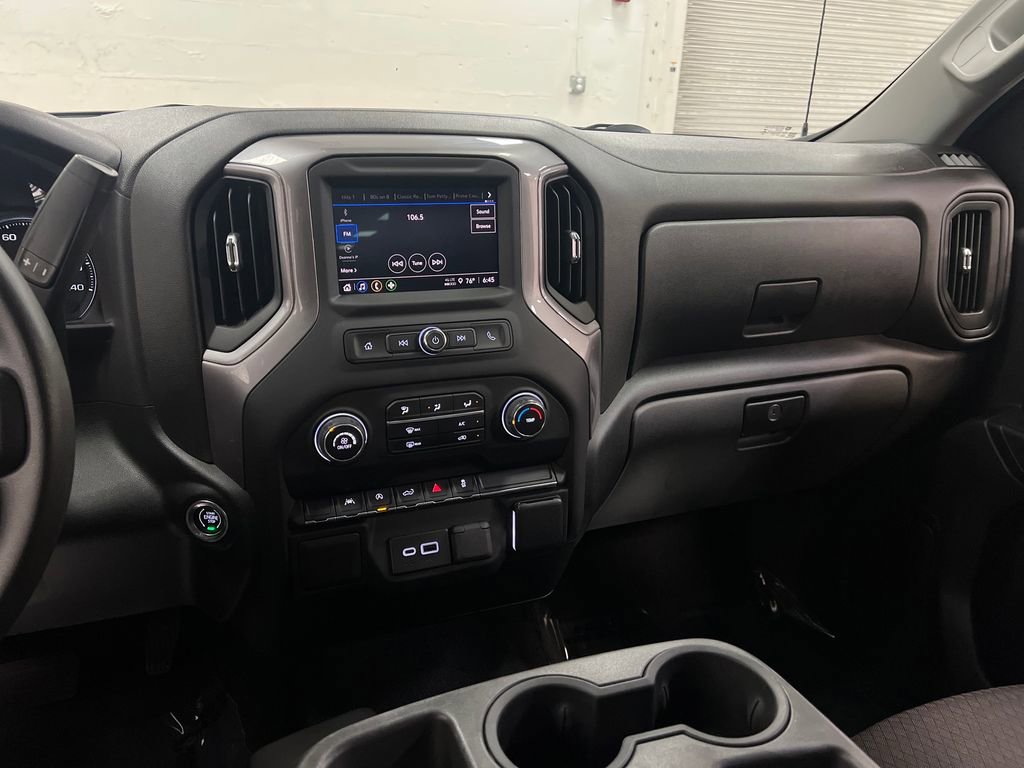 Used 2023 Chevrolet Silverado 1500 Custom AWD/4WD image 18