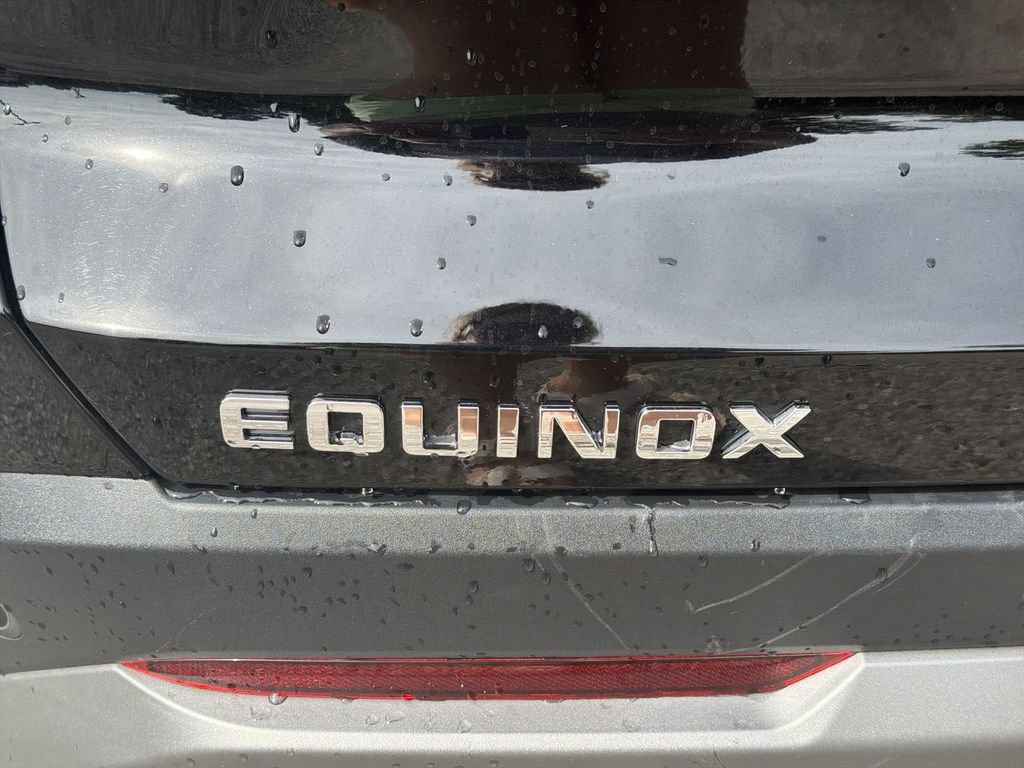 Used 2026 Chevrolet Equinox LT FWD image 31