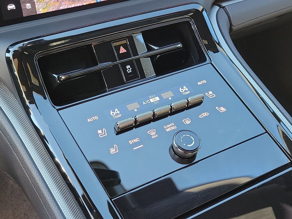 Certified 2024 Porsche Panamera 4 image 30