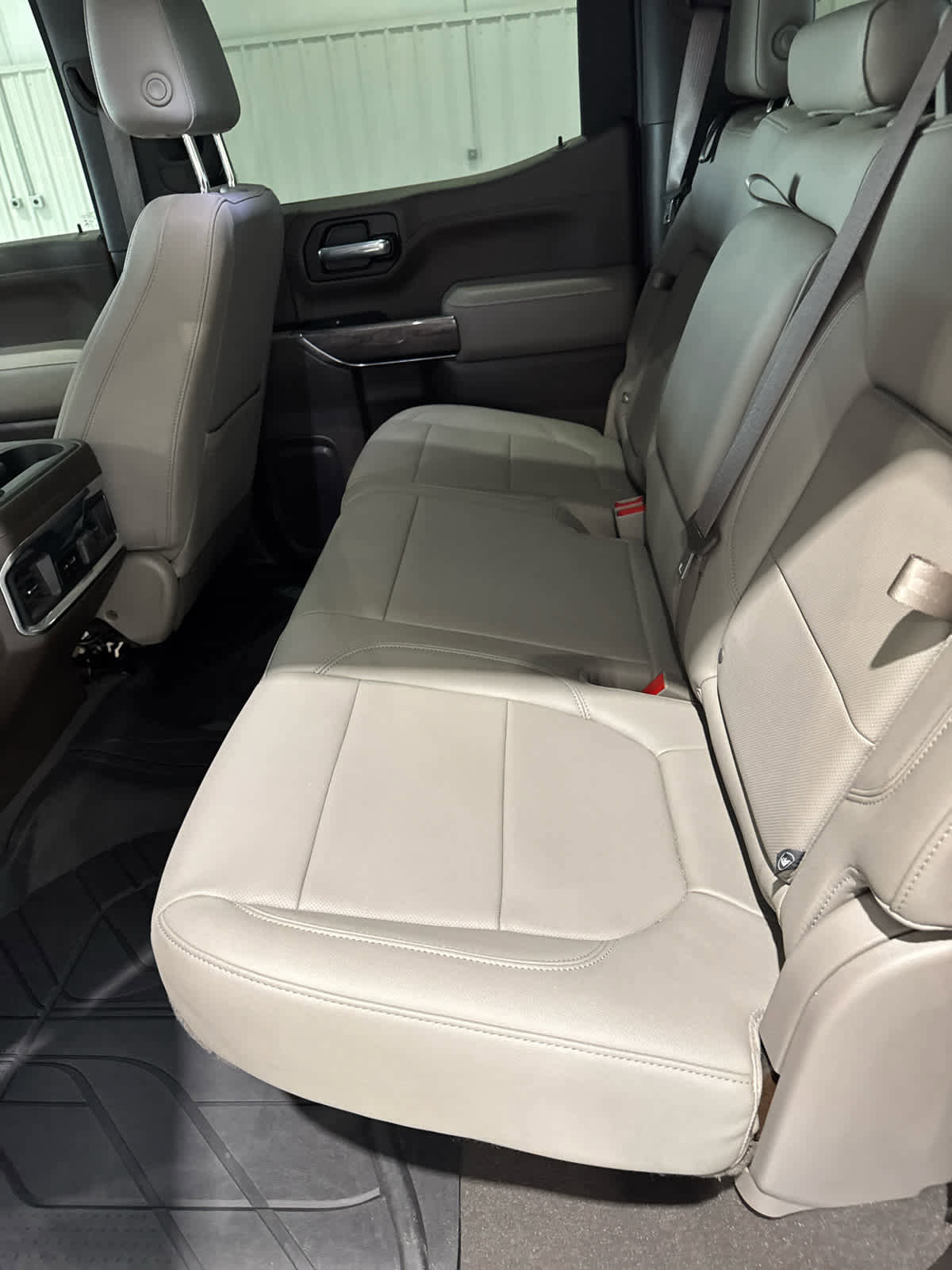 Used 2022 Chevrolet Silverado 1500 LTZ w/ LTZ Premium Package image 13
