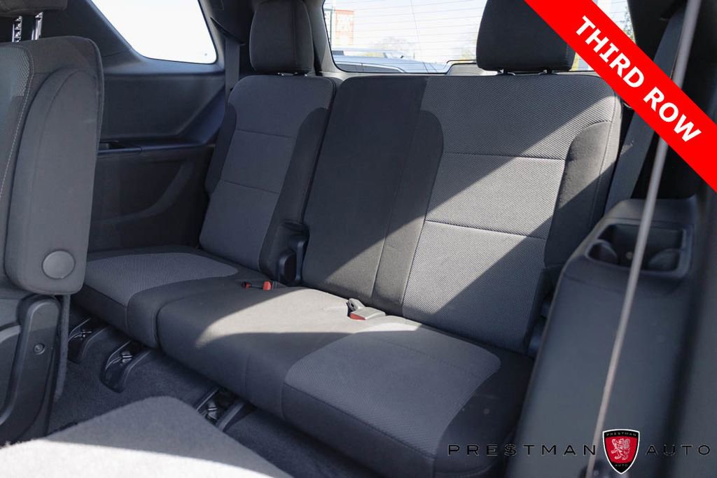 Used 2023 Chevrolet Traverse LT FWD image 7