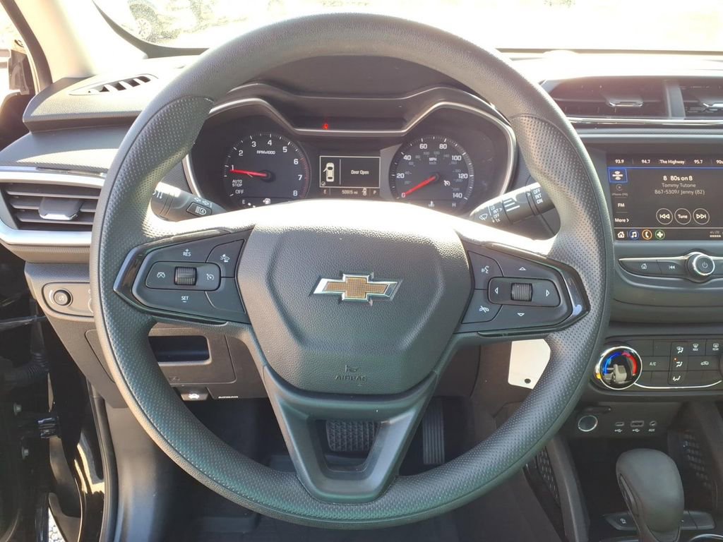 Used 2023 Chevrolet TrailBlazer LS FWD image 21
