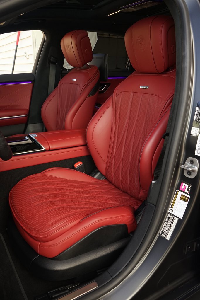 Used 2025 Mercedes-Benz S 63 AMG S image 9