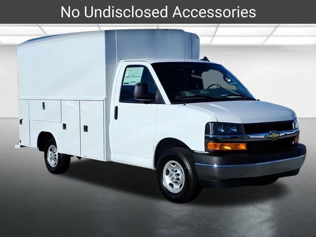 New 2026 Chevrolet Express 3500 w/ Power Convenience Package