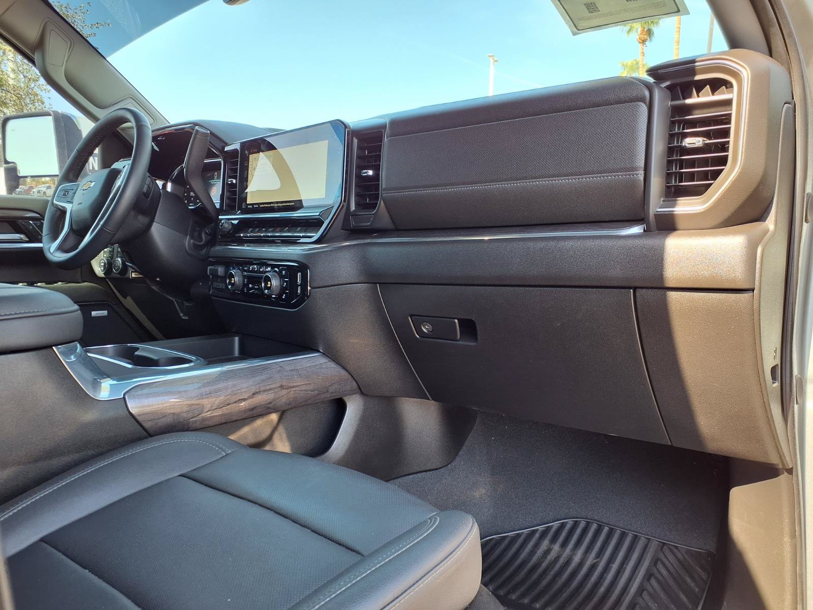Used 2024 Chevrolet Silverado 2500 LTZ w/ LTZ Plus Package AWD/4WD image 12