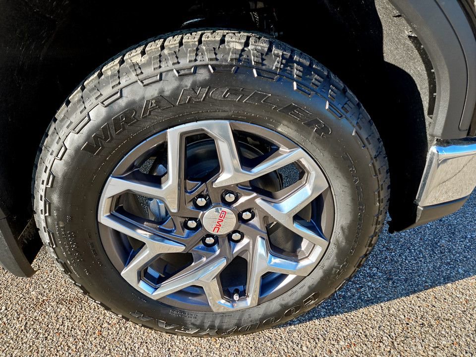 New 2026 GMC Sierra 1500 SLT w/ SLT Convenience Package image 37