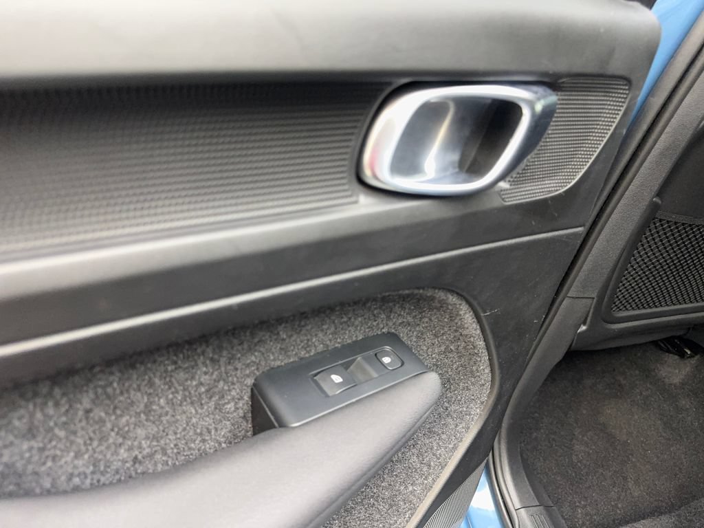 Used 2023 Volvo C40 P8 Recharge Ultimate AWD/4WD image 39