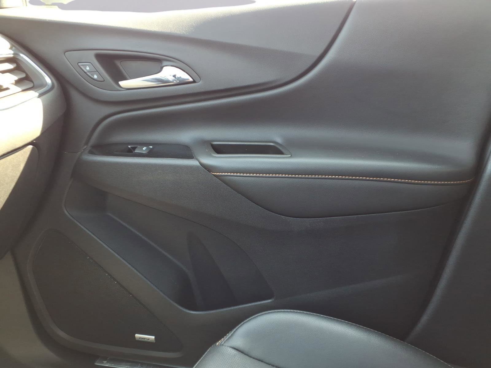 Used 2023 Chevrolet Equinox Premier AWD/4WD image 23