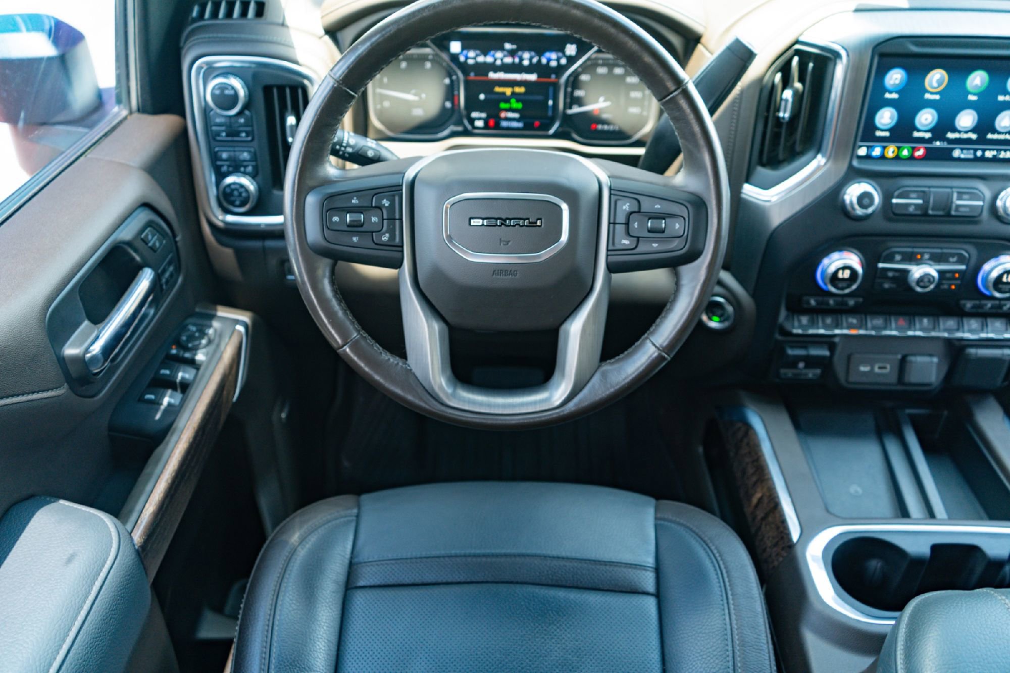 Used 2022 GMC Sierra 2500 Denali w/ Denali Ultimate Package AWD/4WD image 21
