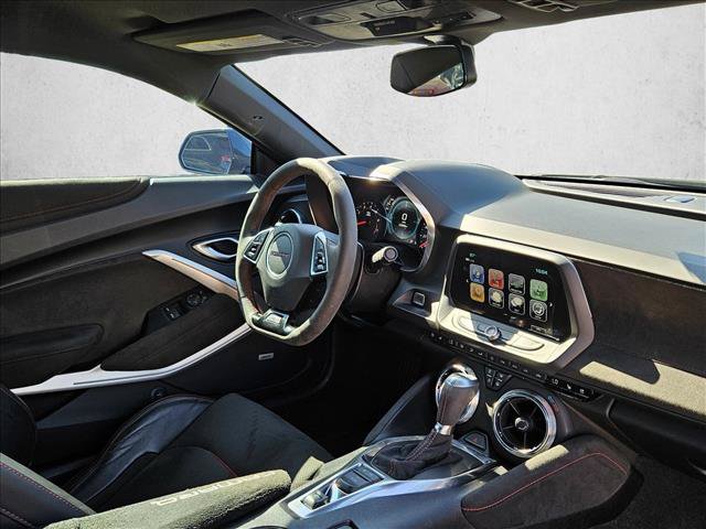 Used 2018 Chevrolet Camaro ZL1 RWD image 10