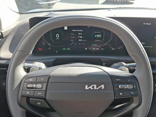 New 2025 Kia EV6 Wind image 9