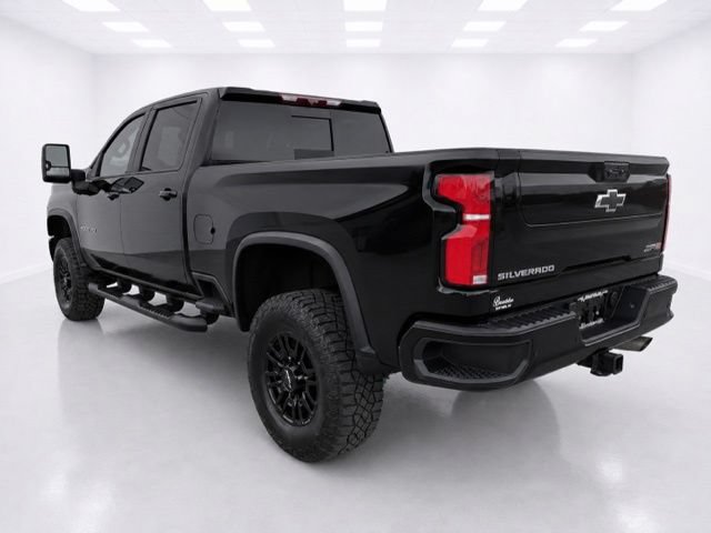 Used 2024 Chevrolet Silverado 2500 ZR2 w/ Technology Package AWD/4WD image 11