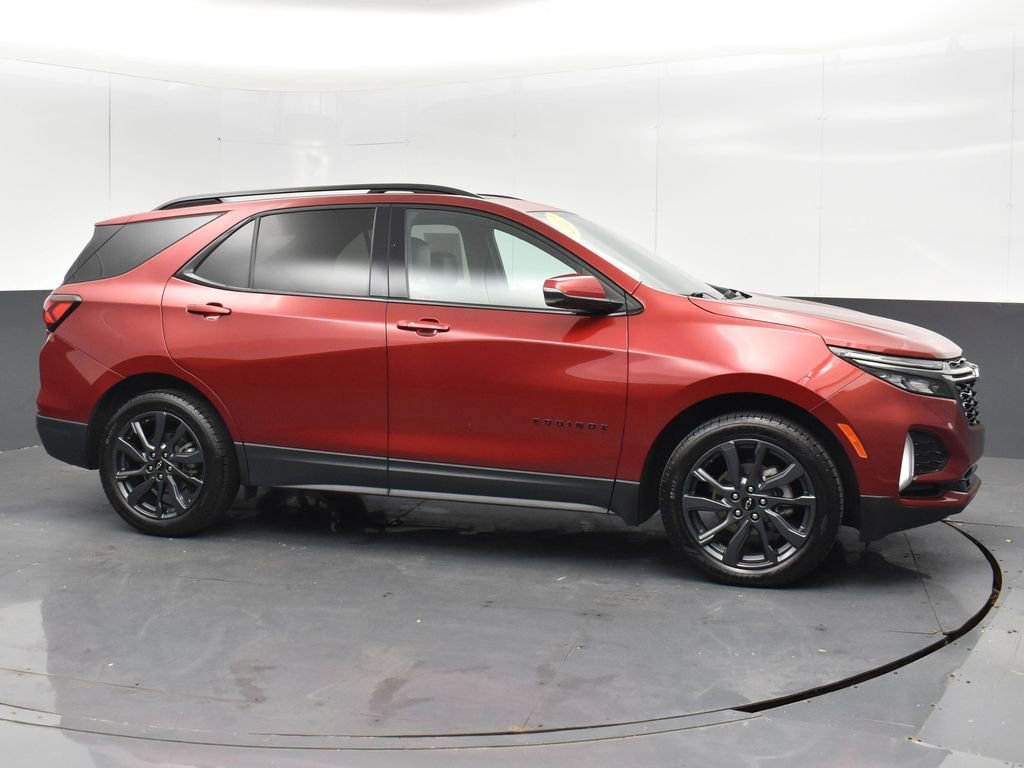 Used 2022 Chevrolet Equinox RS w/ RS Leather Package image 4