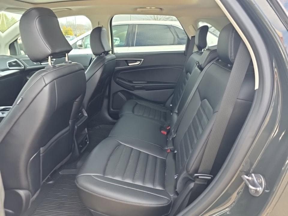 Certified 2024 Ford Edge SEL w/ Convenience Package image 3