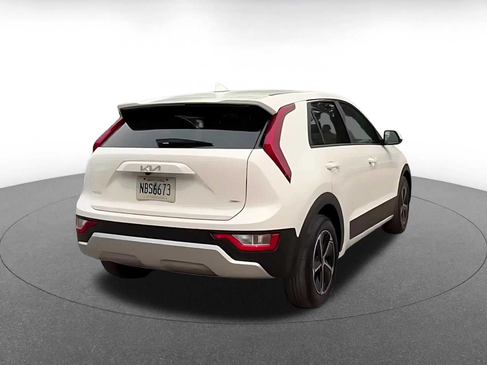 Used 2026 Kia Niro LX FWD image 14