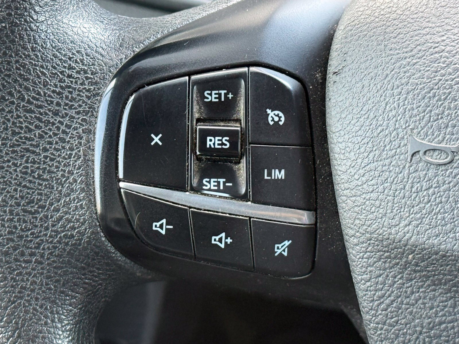 Used 2023 Ford Transit 250 Medium Roof AWD w/ Load Area Protection Package image 22