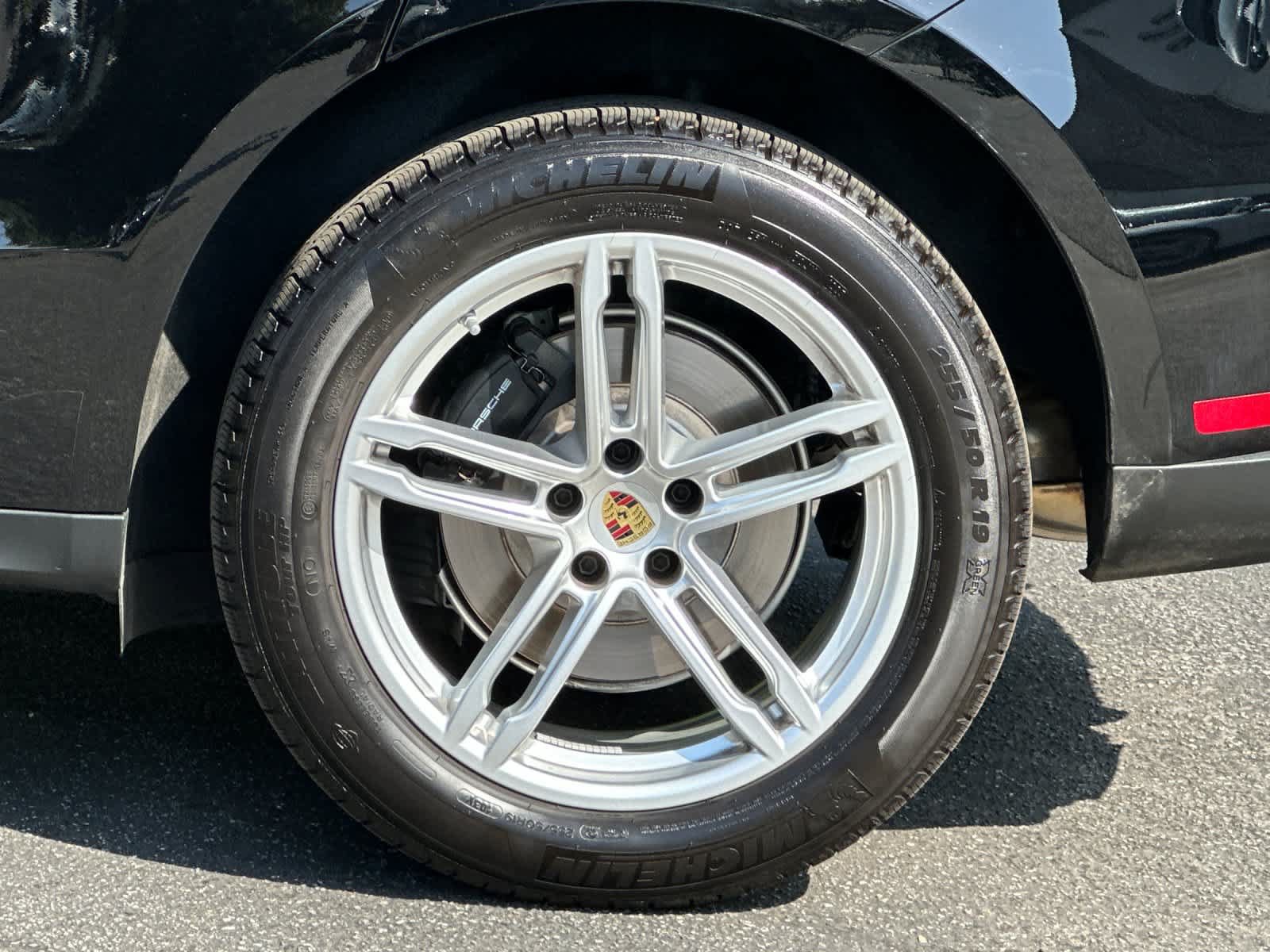 New 2026 Porsche Macan AWD/4WD image 30