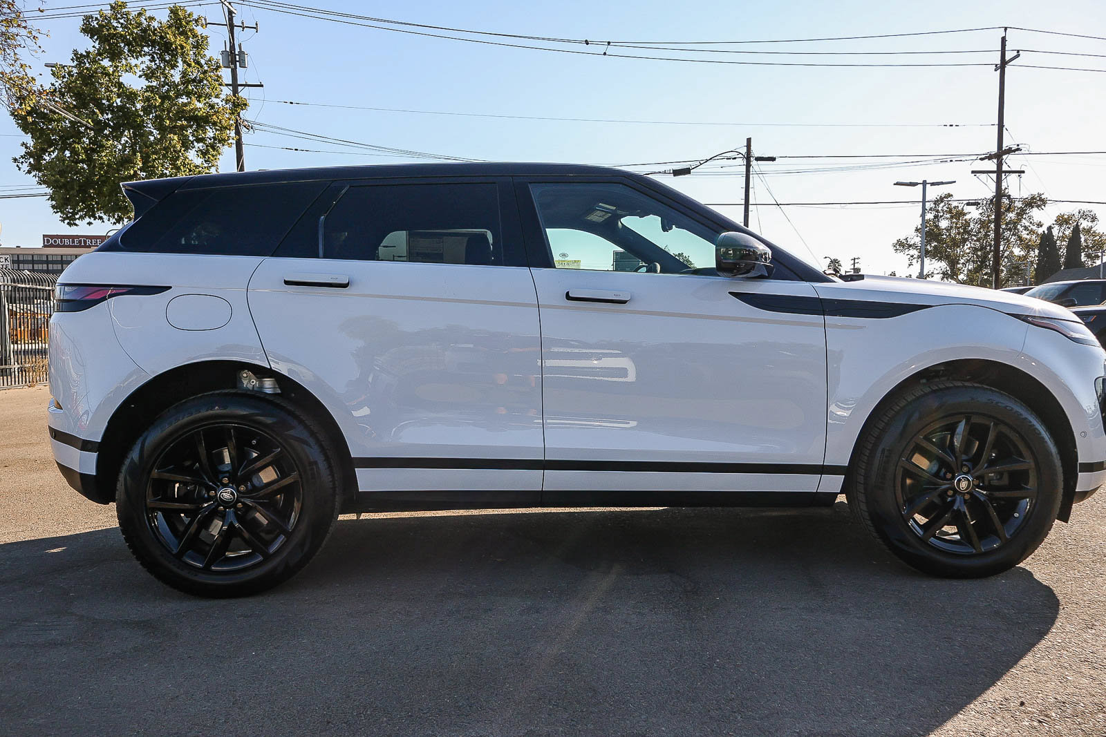 New 2026 Land Rover Range Rover Evoque S AWD/4WD image 4