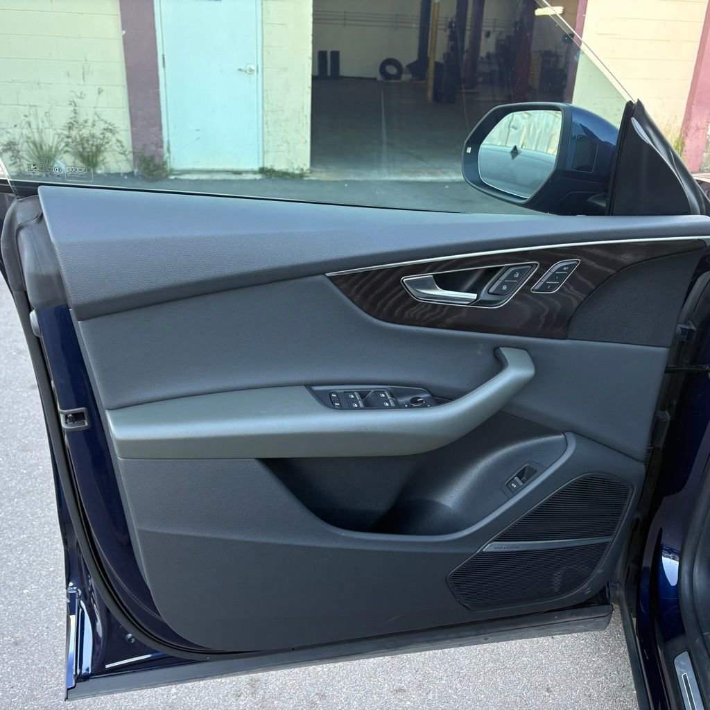 Used 2021 Audi Q8 Premium Plus image 10