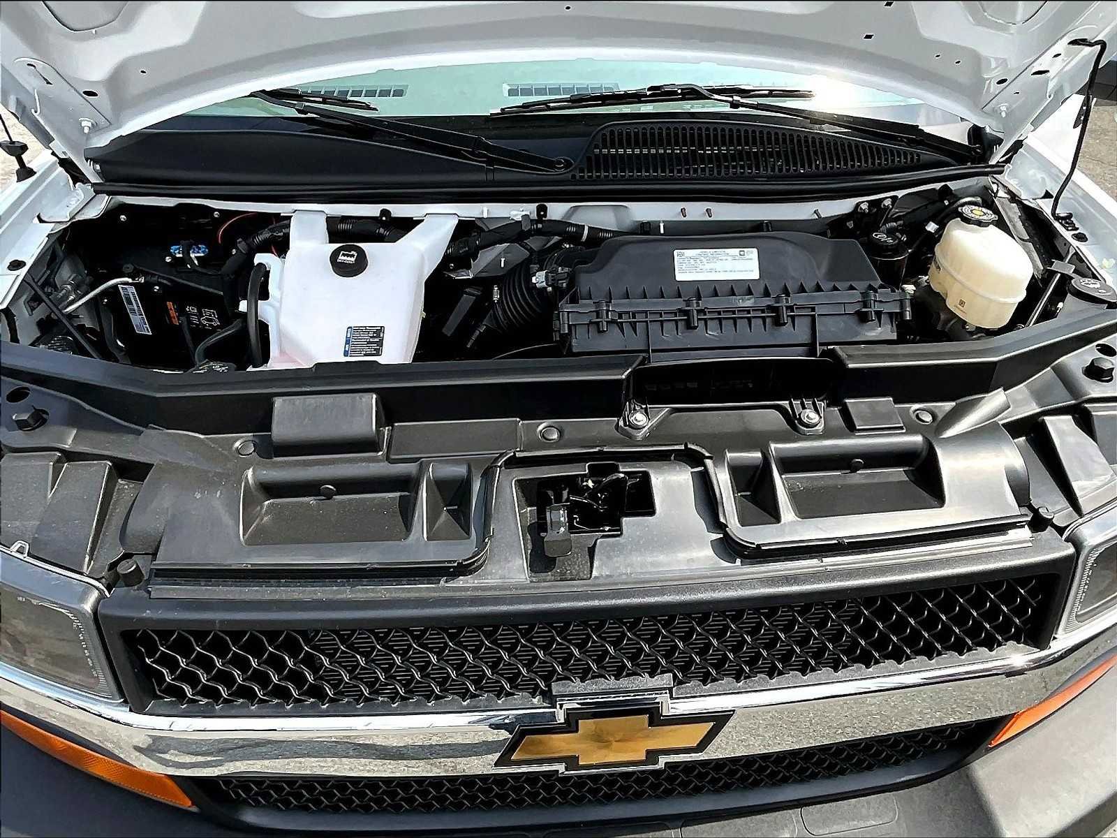 New 2025 Chevrolet Express 3500 w/ Power Convenience Package image 16