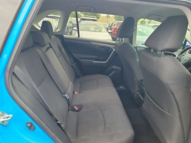Used 2020 Toyota RAV4 LE w/ Carpet Mat Package FWD image 8