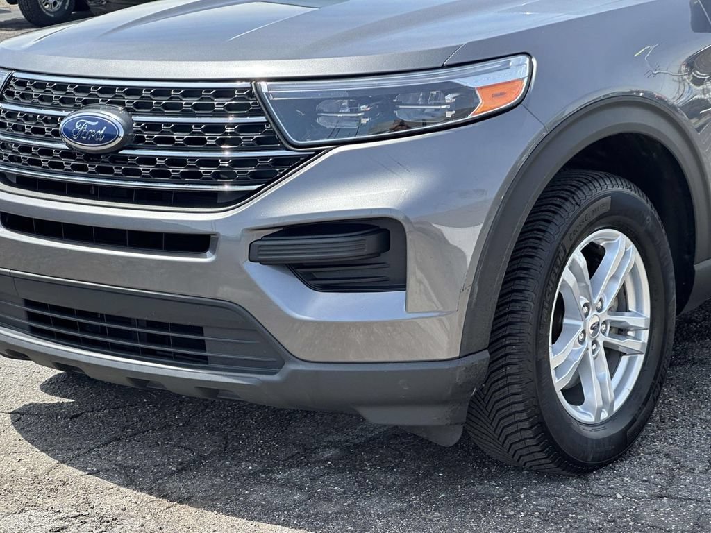 Used 2022 Ford Explorer XLT AWD/4WD image 8