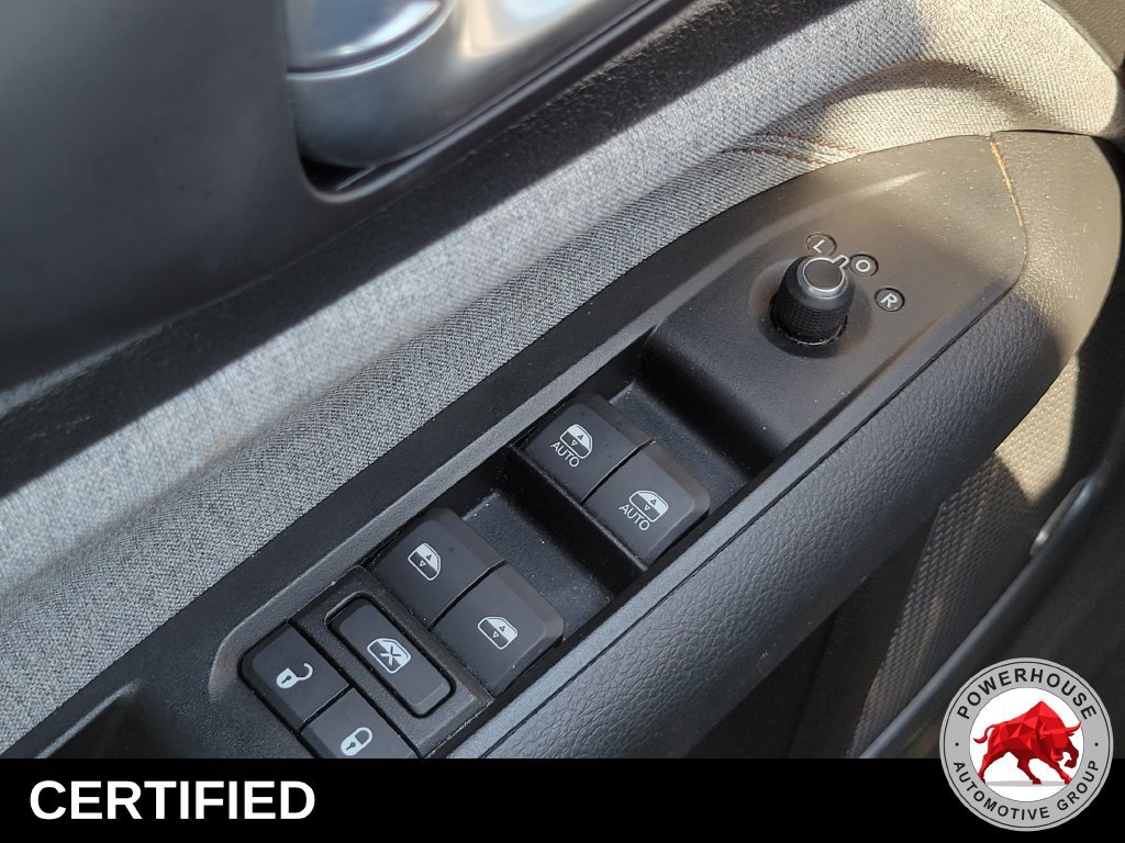 Used 2022 Jeep Compass Latitude w/ Sun and Sound Group AWD/4WD image 26