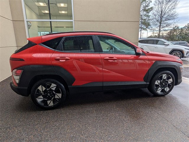 Certified 2024 Hyundai Kona SEL w/ Convenience Package image 8