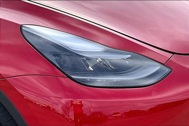 Used 2023 Tesla Model Y Performance image 30