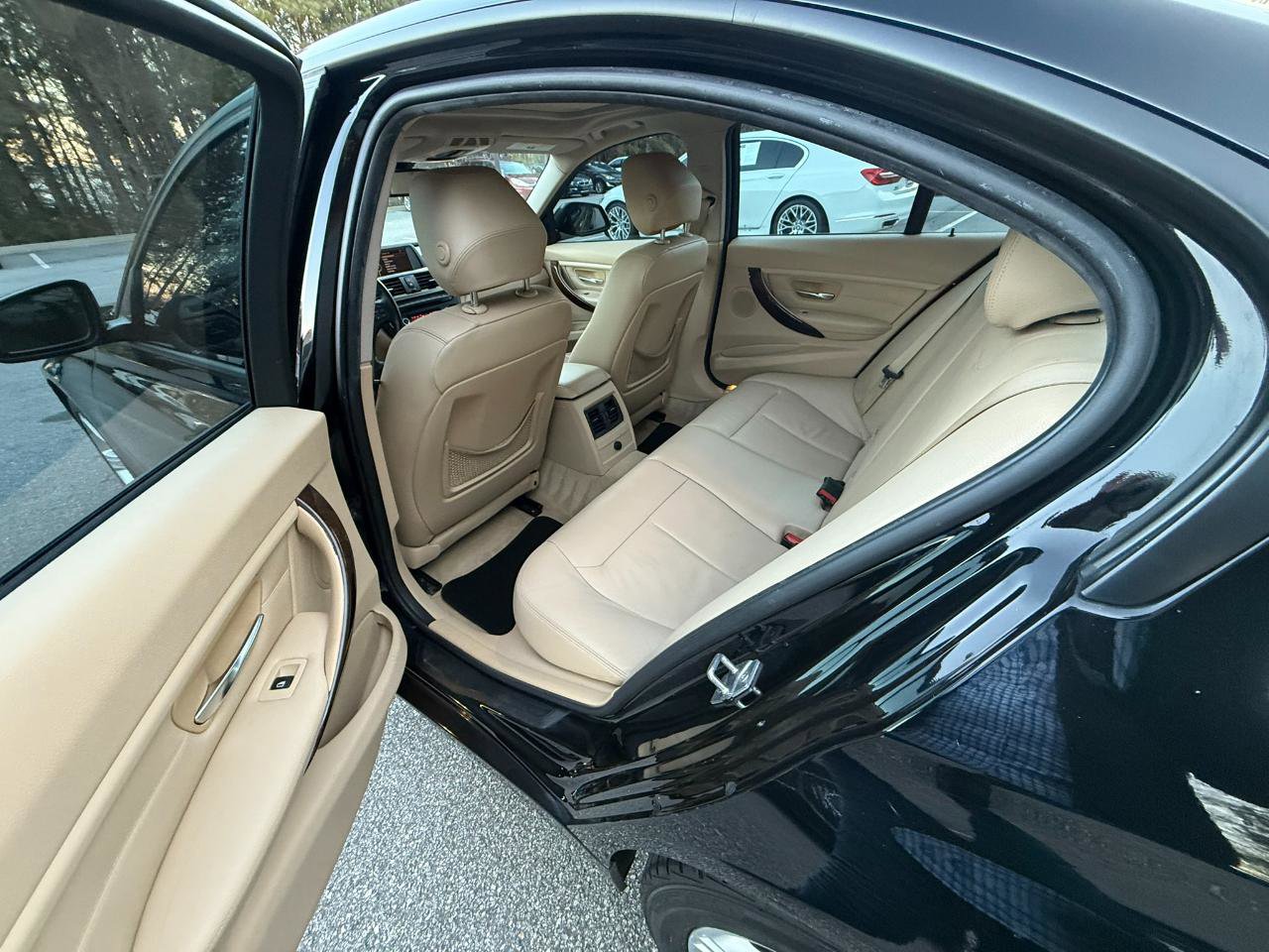 Used 2013 BMW 328i Sedan RWD image 10